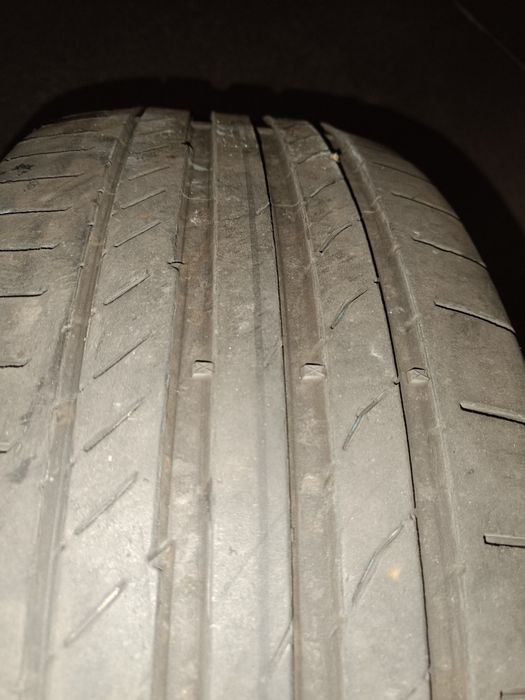 Pneus continental 225/50 R18