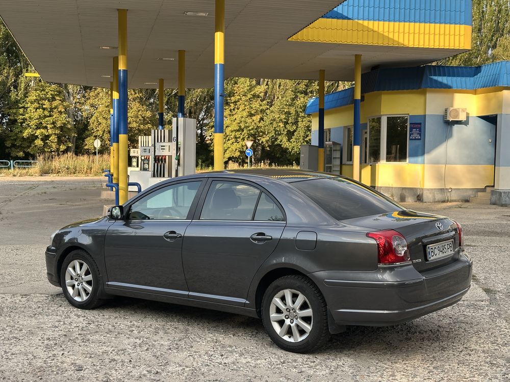 Toyota Avensis 2008 року (рестайлінг)