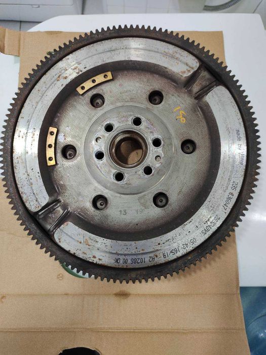 Продається комплект зчеплення на автомобіль ситроен-пежо