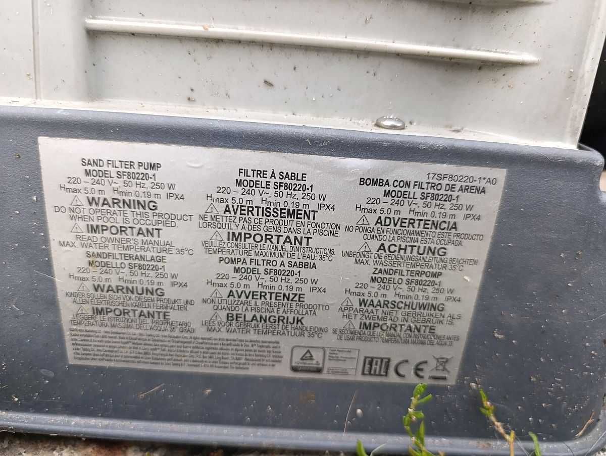 Filtr piaskowy z pompą INTEX SF80220-1 + kulki filtracyjne