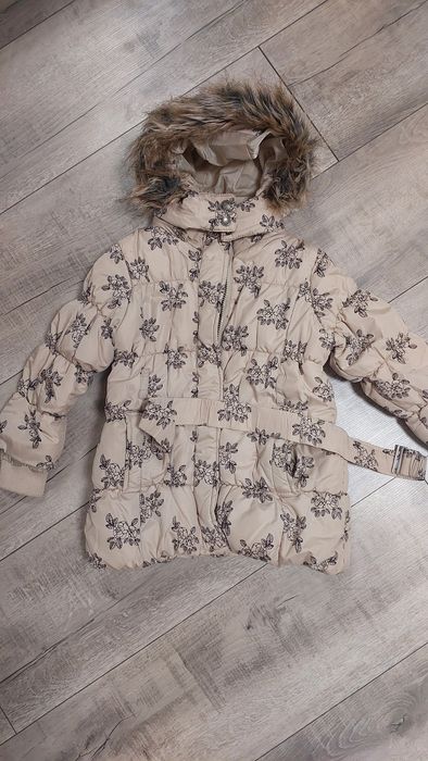 Курточка зимова на дівчинку