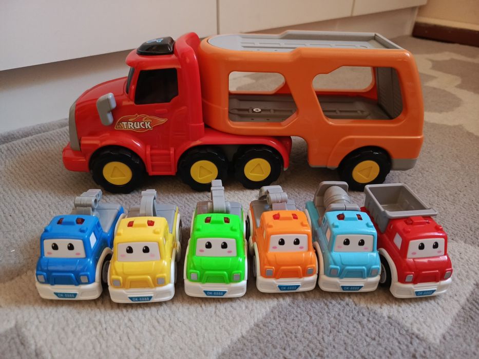 Ciężarówka z autkami