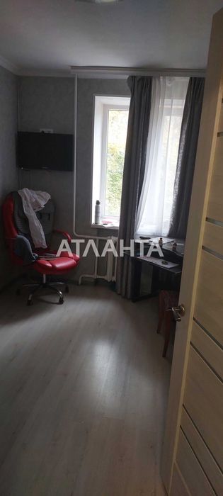 3х комн. на Заболотного в жилом состоянии.