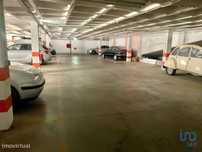 Parque de Estacionamento / Garagem / Box em Faro (Sé e São Pedro) de 1