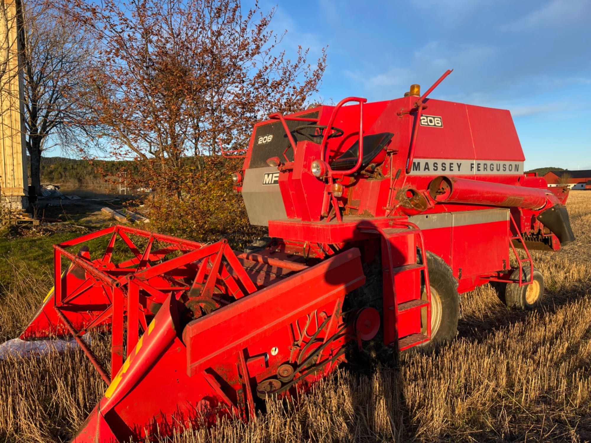 Kombajn zbozowy Massey Ferguson 206