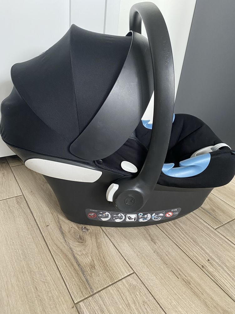 Fotelik samochodowy Cybex Aton M I-Size Deep Black 0-13Kg