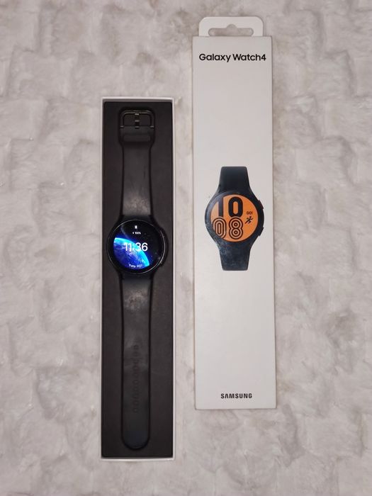 Galaxy  Watch  4
