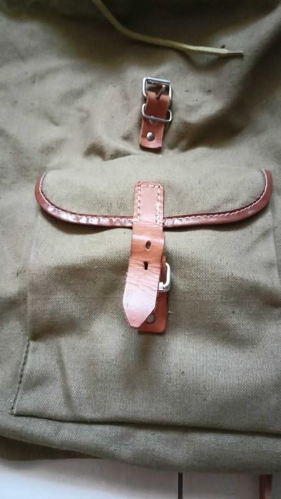 Stary plecak wzorowany na Hitlerjugend