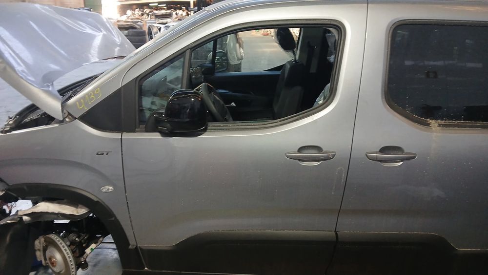 Porta frente esquerda PEUGEOT Rifter