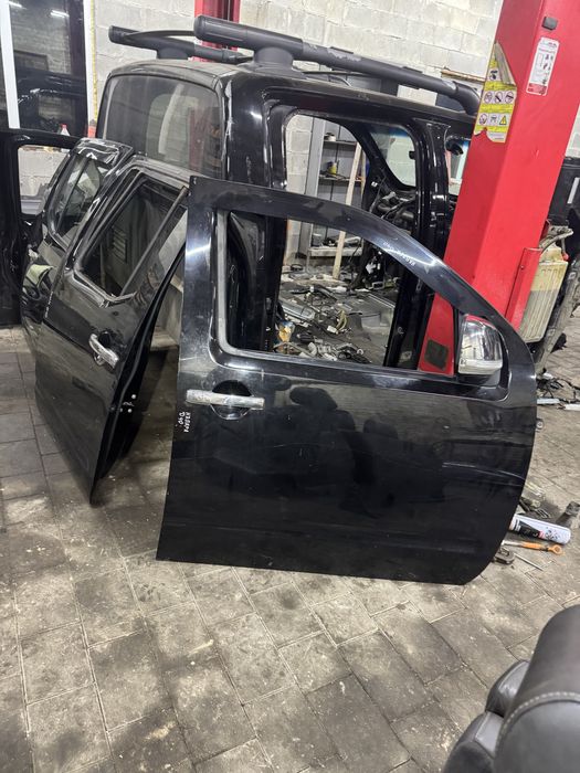 Двері дверка ручка замок ніссан навара д40 nissan navara d40 D40 2.5 d