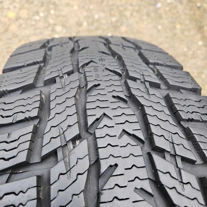 Шина 215/70 R15с Nokian (Нокіан) 1шт. зимова резина