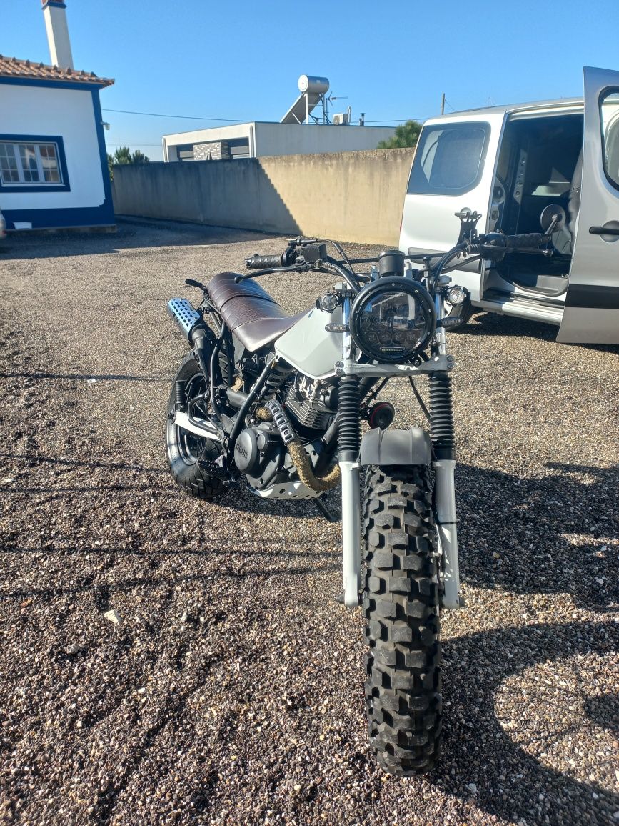 TW 125 impecável