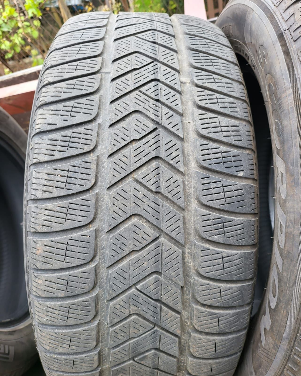 Opony 255/55 R18