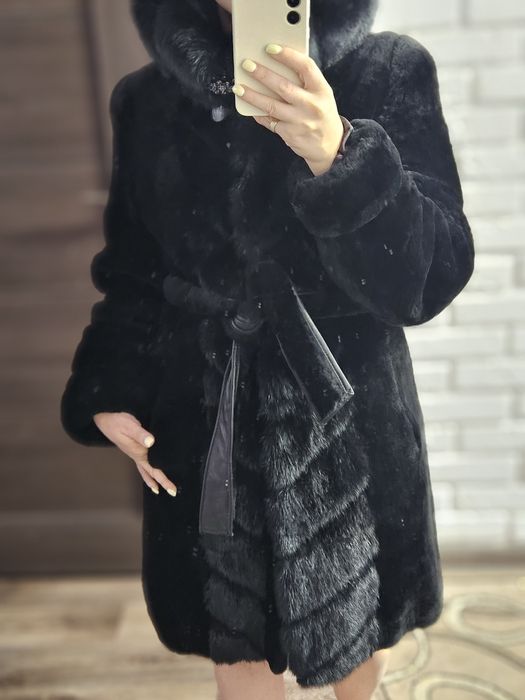 Продам мутоновую шубу