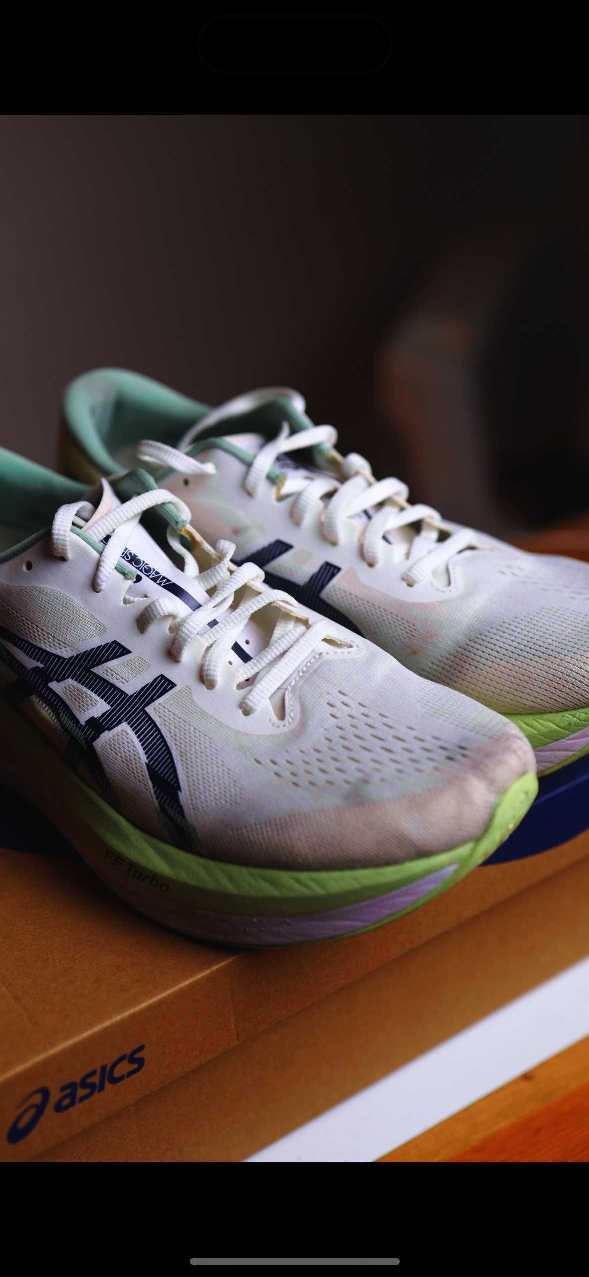 Asics Magic Speed 4