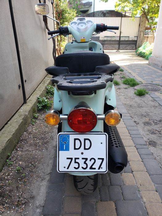 Скутер Aprilia Scarabeo 150