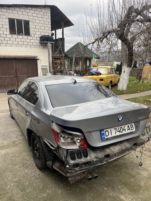 Bmw 5 e60 520i.