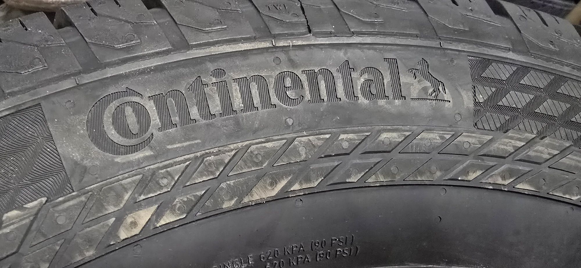Opony wielosezonowe całoroczne 235/65/16 C Continental 24r nowe 2szt