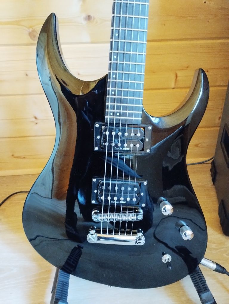 Gitara Washburn XMSTD2, przetworniki Duncan USM, klucze blok. Gotoh
