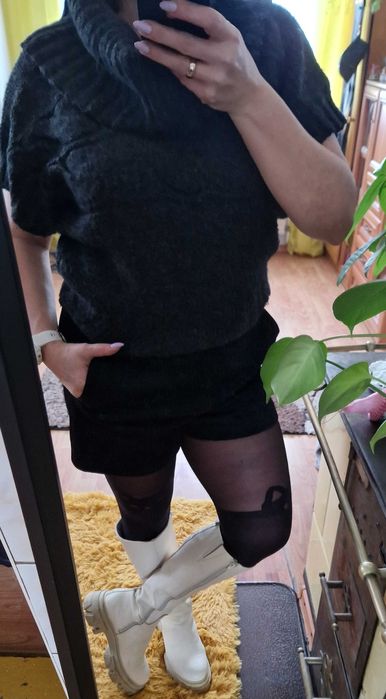 Ciemno szara narzutka nietoperz z dużym golfem