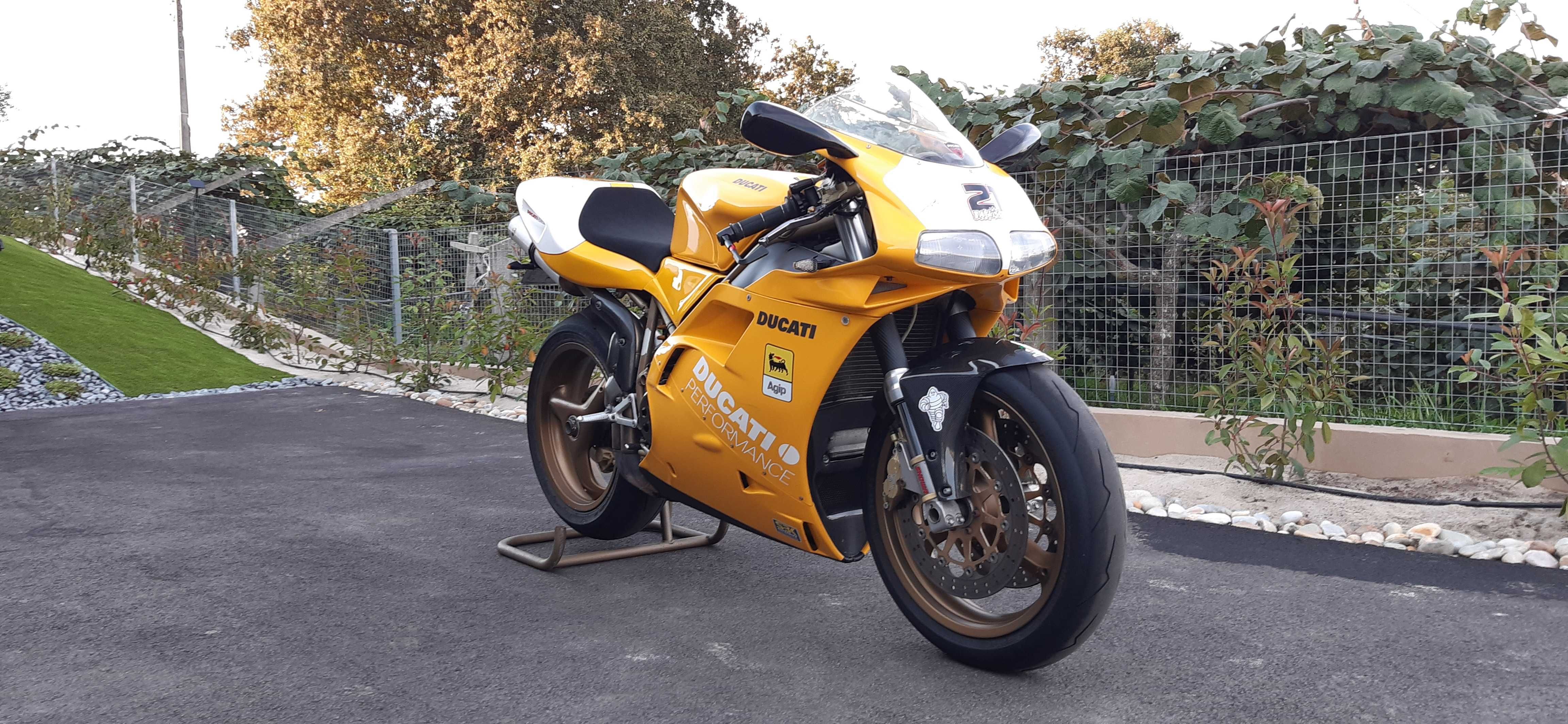 Ducati 748 sps única