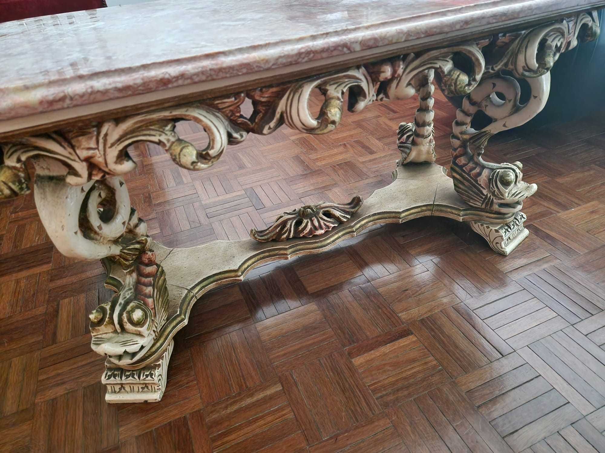 Mesa de centro antiga