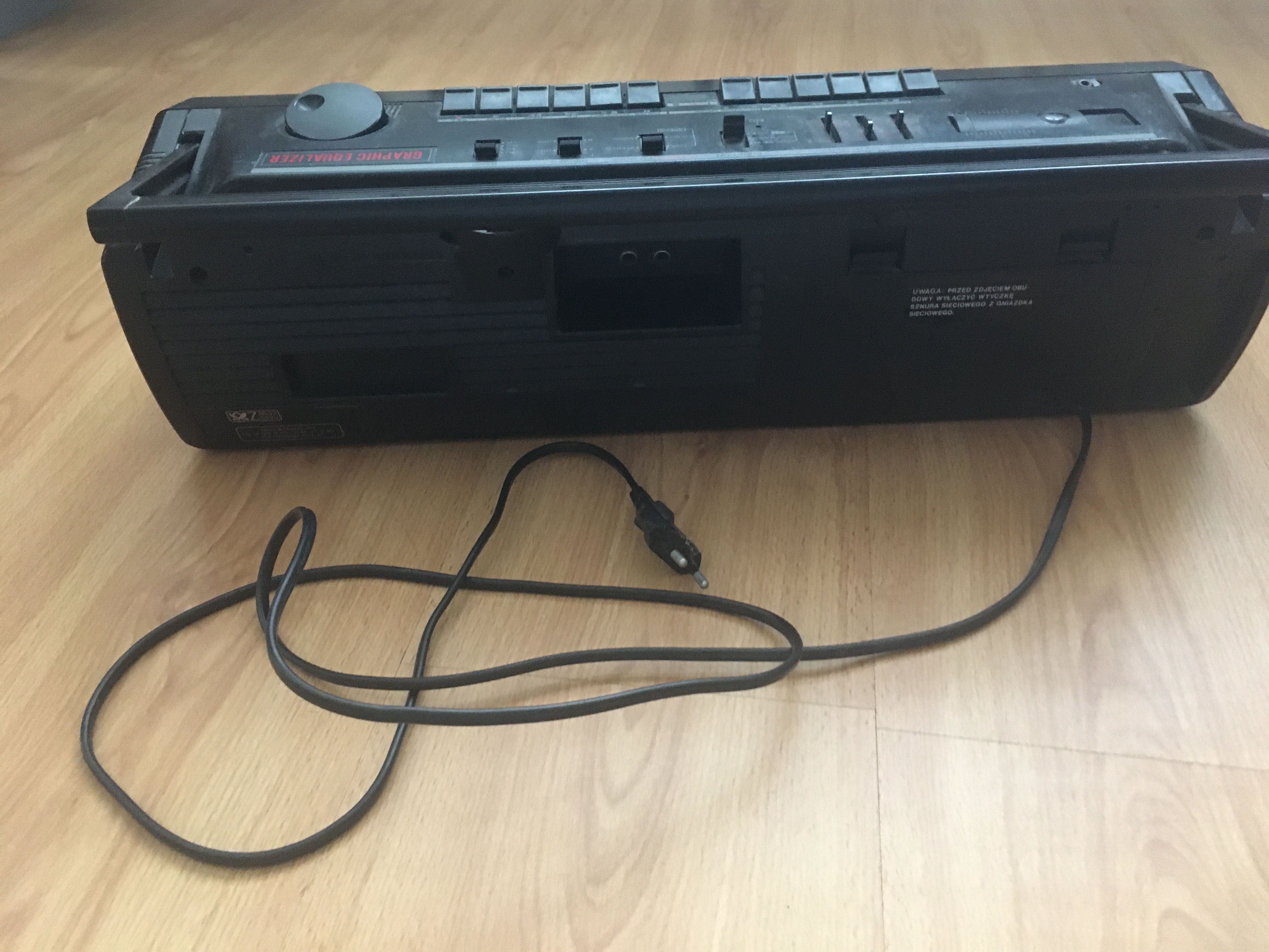 Radiomagnetofon Hitachi