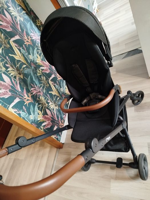 Wózek spacerowy Momi