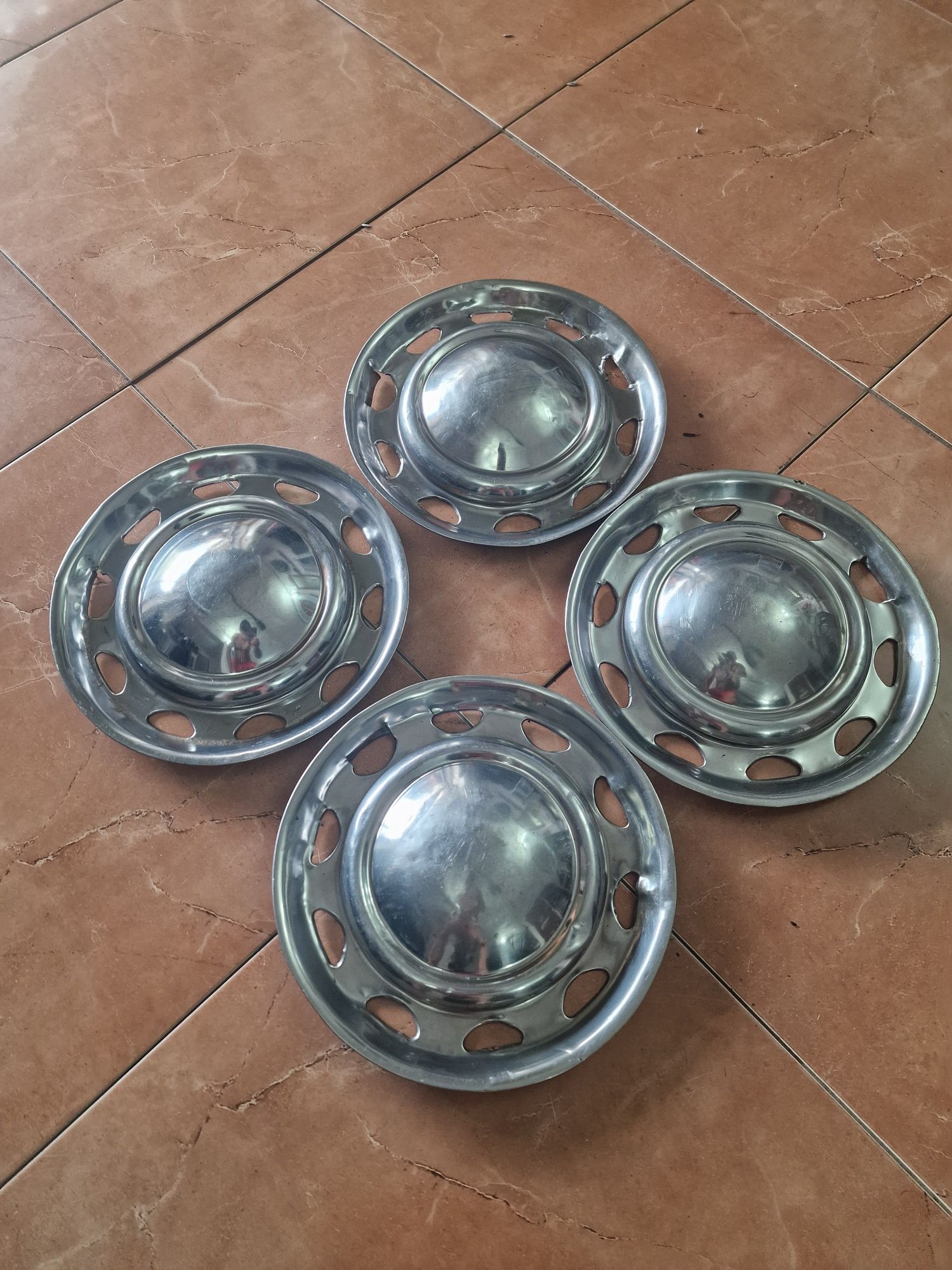 Pratos/tampões cromados Mini