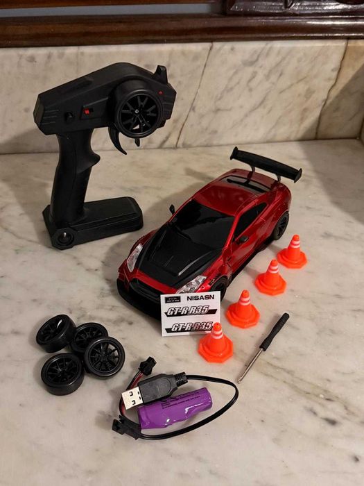 Mini Carro de Drift RC 1:24