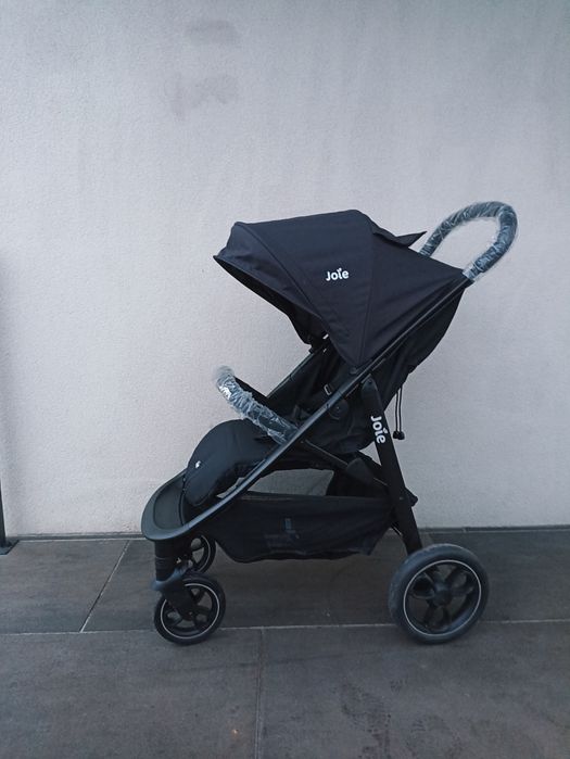 Nowy wózek spacerowy joie litetrax s