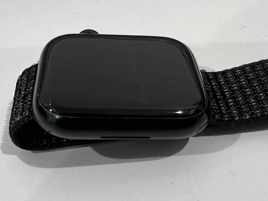 Apple Watch Series 8 / 45 mm