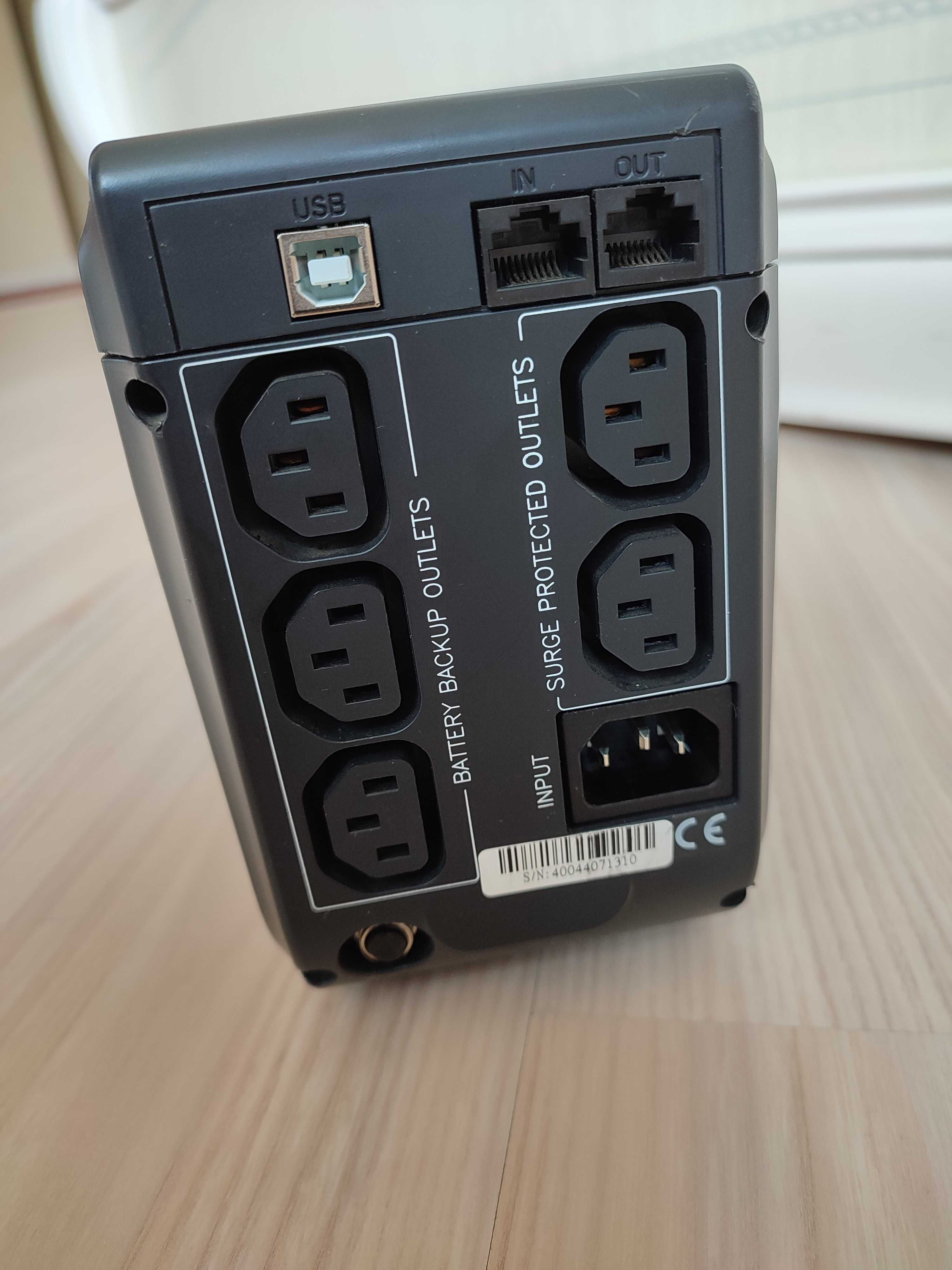 Лінійно-інтерактивний блок живлення Powercom Imperial IMD-825AP