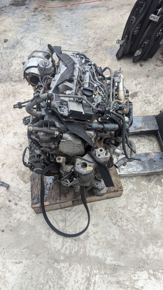 Двигун toyota 2.2 d4d 2ad dcat