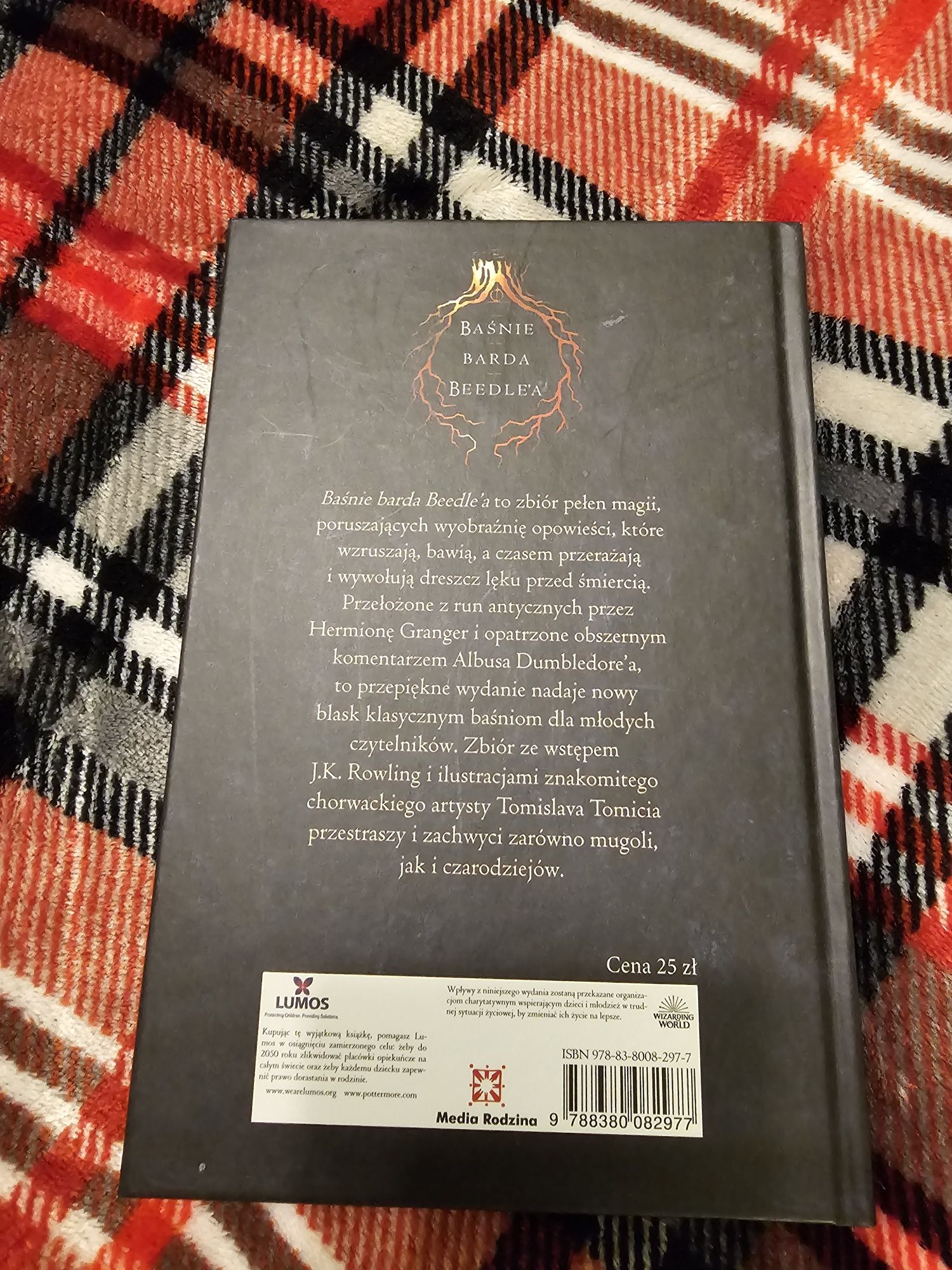 Książka Baśnie Barda Beedle'a - J.K. Rowling, stan idealny