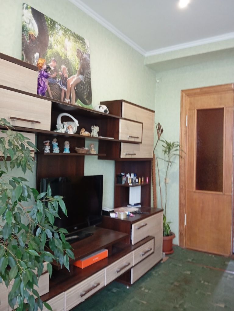 Здам 3. Кім.кв.біля Горохова!