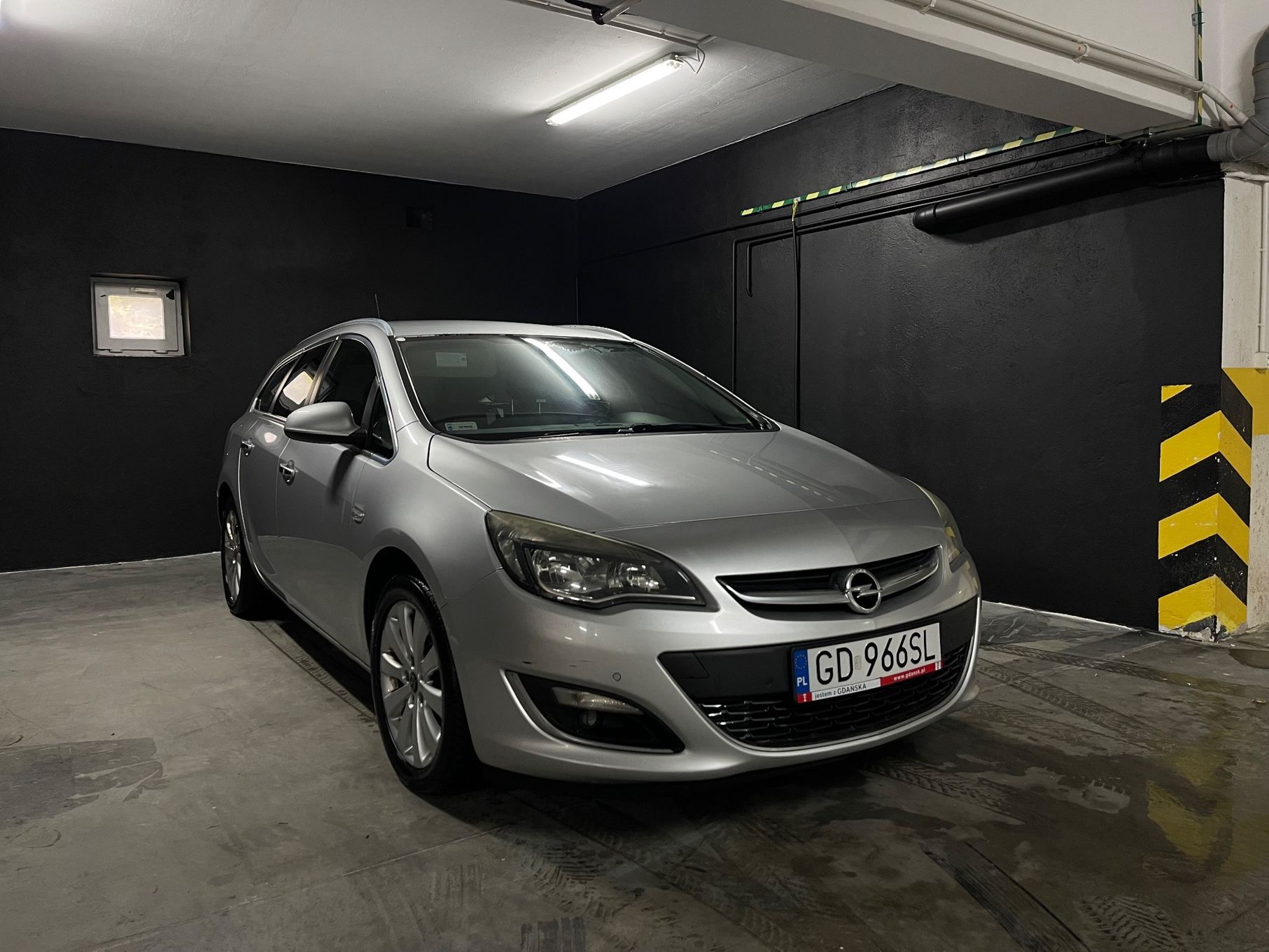 Opel Astra Opel Astra J 2012