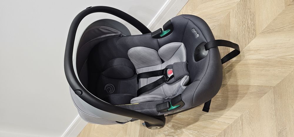 Дитяче автокрісло автолюлька Tutis Elo lux i size grey