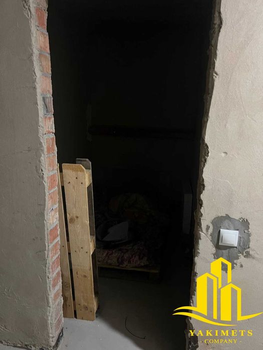 Продаж комори 4,2 кв.м, вул. Хмельницького Б, 230а (секція К)
