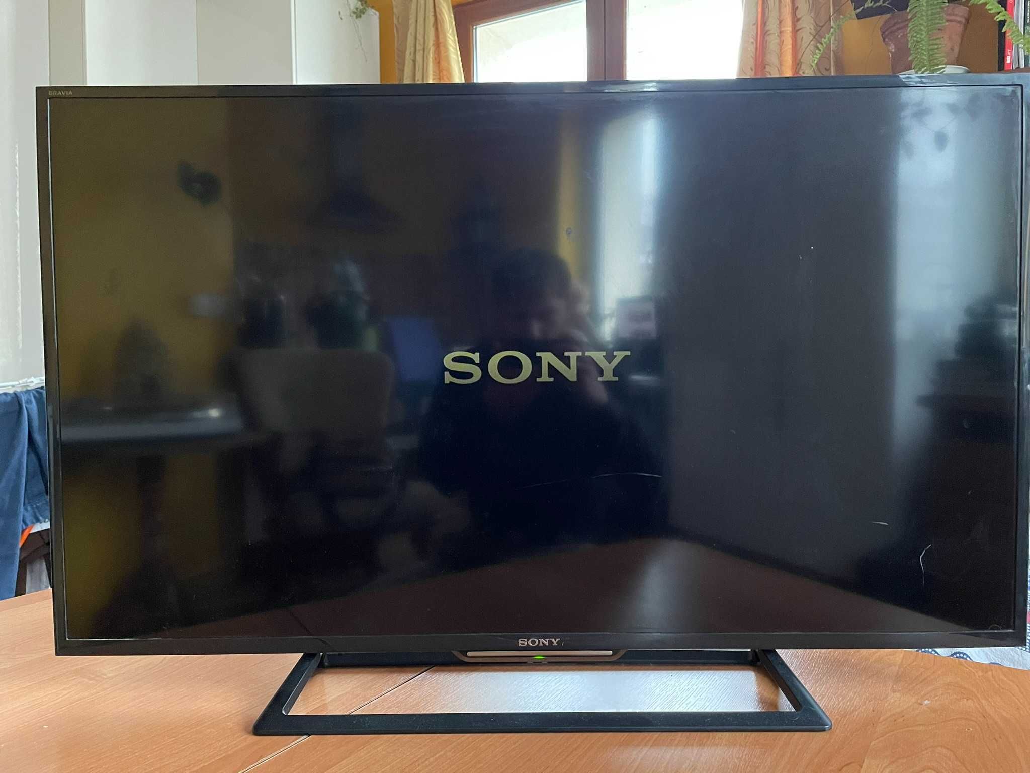 Telewizor Sony KDL-40R450C uszkodzony