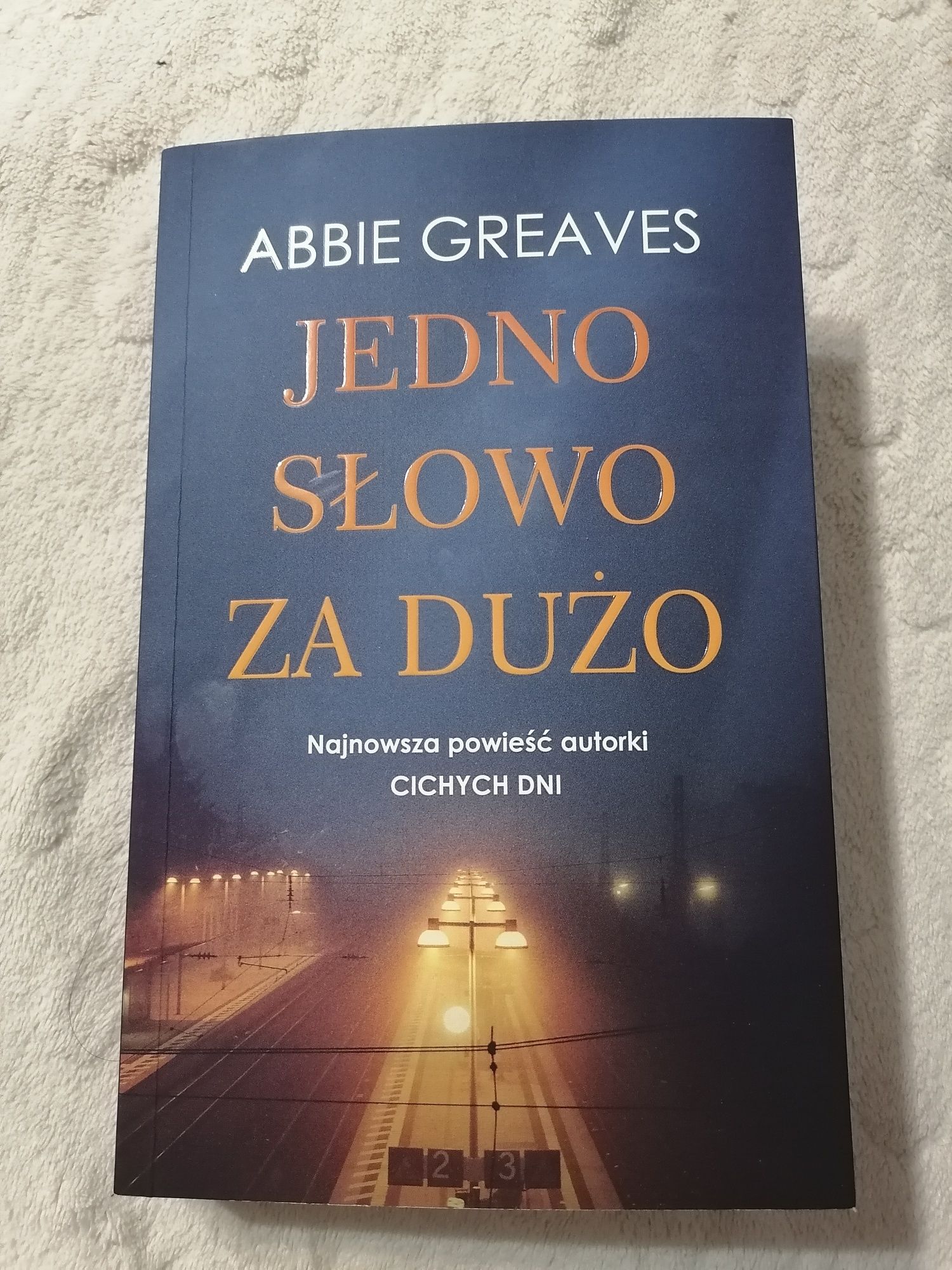 Abby Greaves - Jedno słowo za dużo