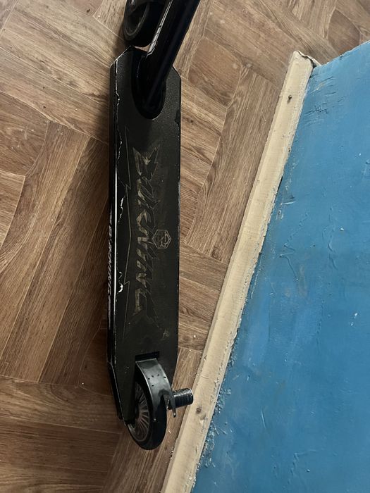 Пролам трюковий самокат в гарному стані