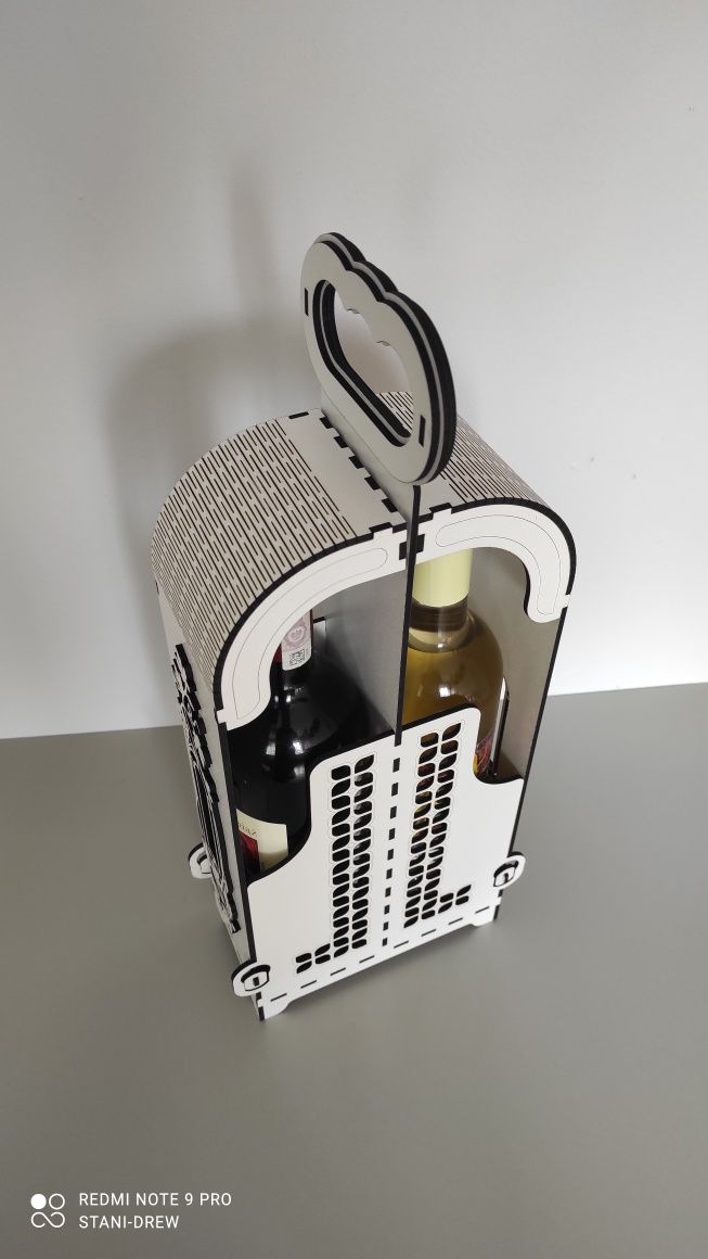 Skrzynka na wino z grawerem