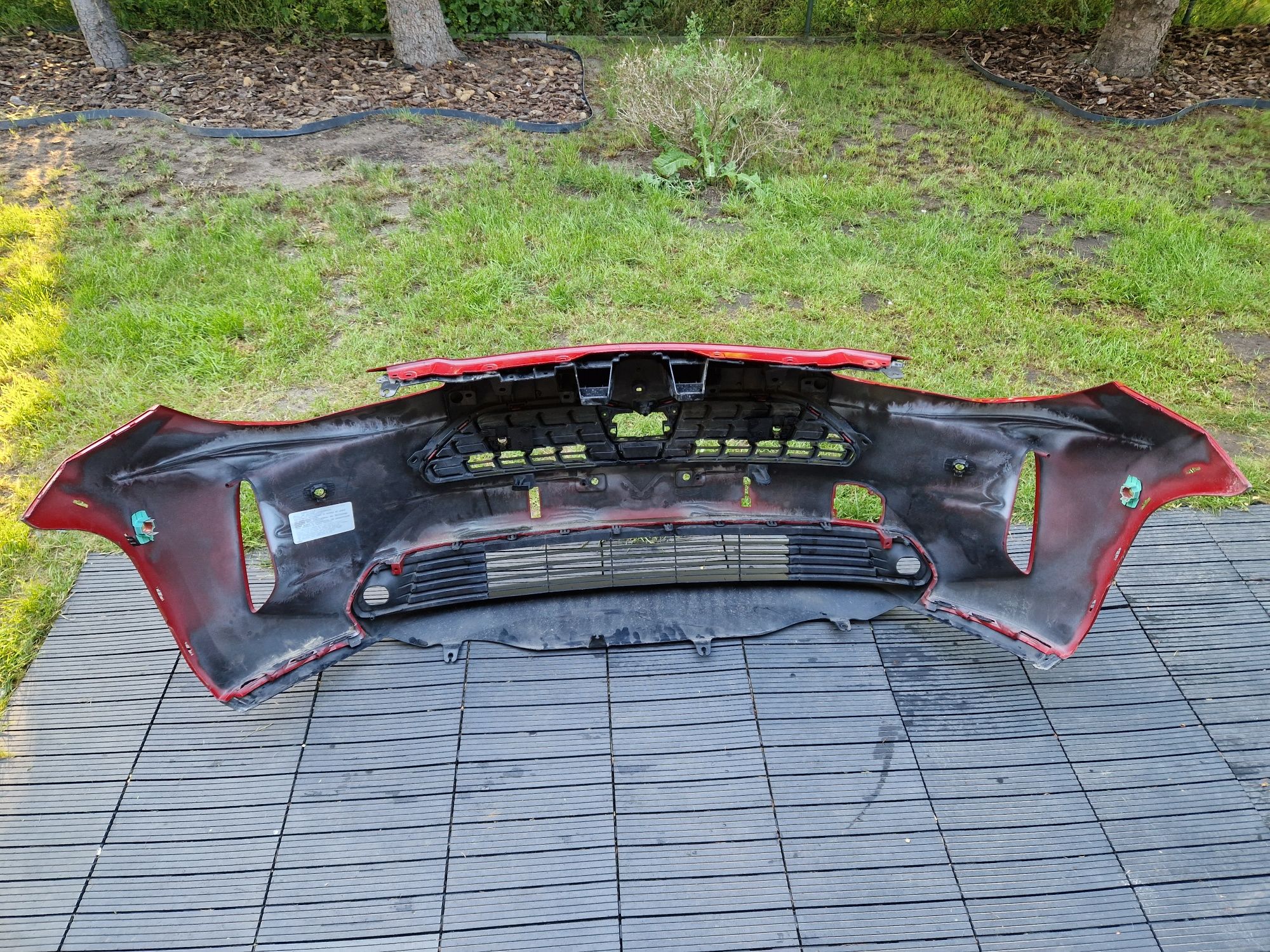 Zderzak przedni Toyota Yaris Cross Pdc