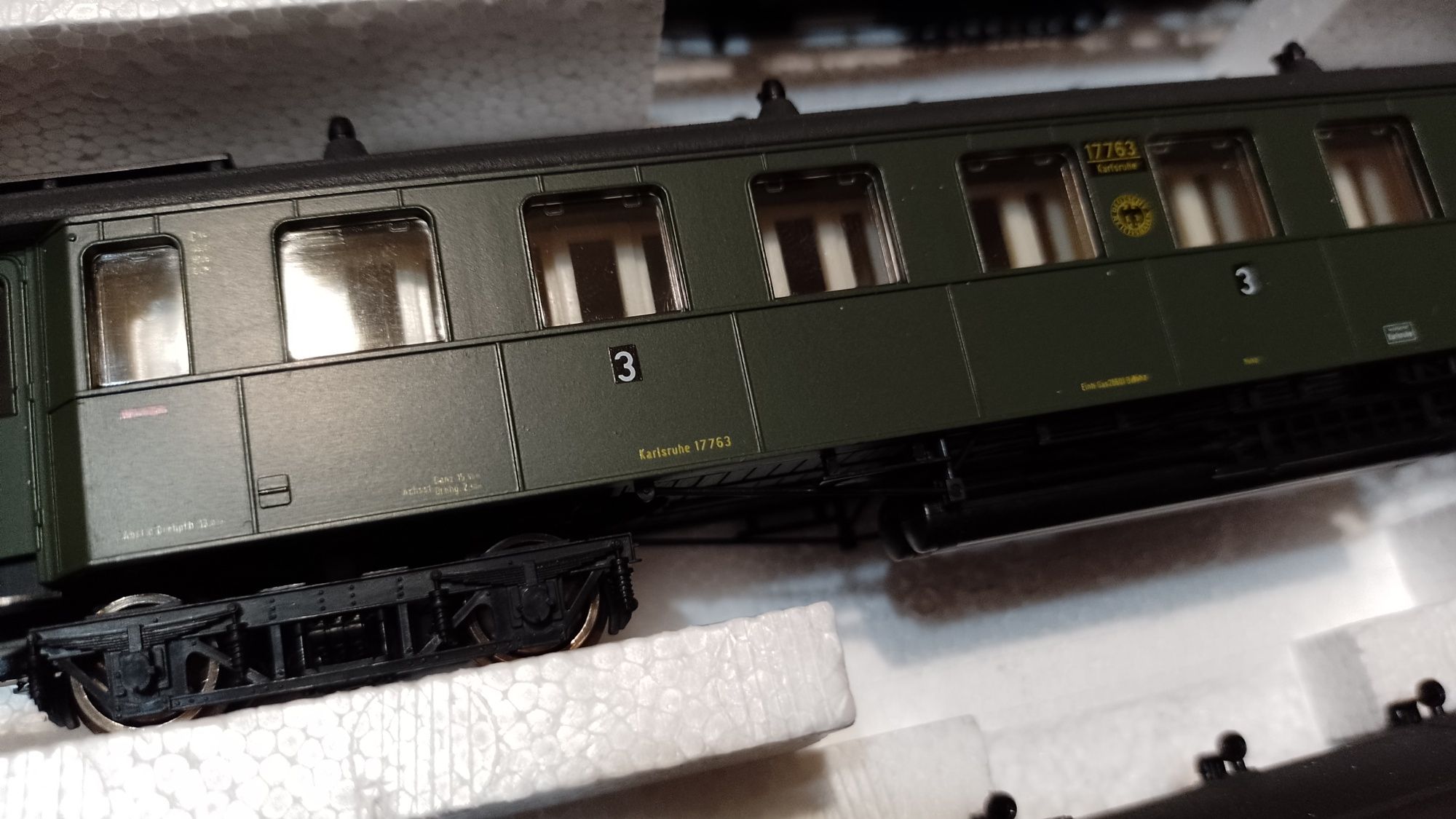 Zestaw Liliput H0 1:87 wagony epoka II Deutche Reichsbahn Liliput