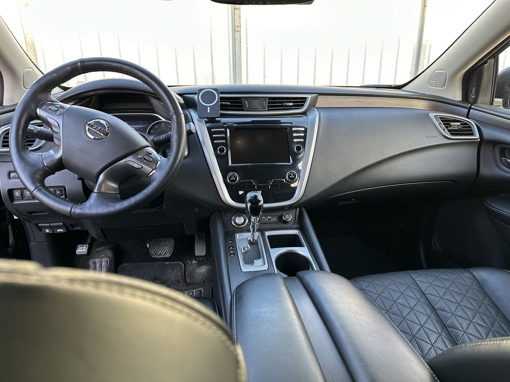 Nissan murano z52