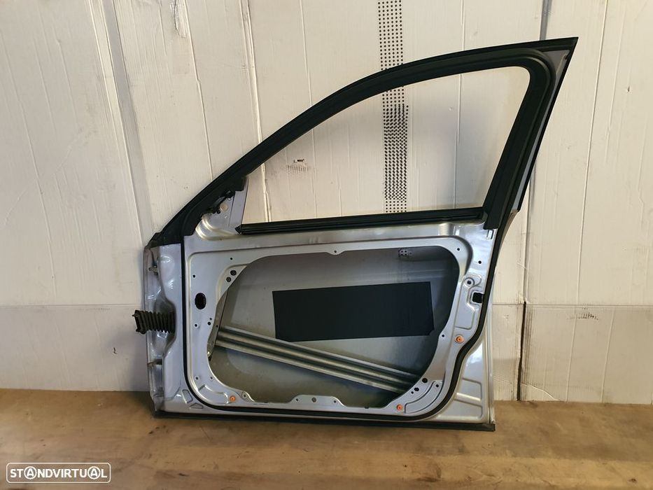 Porta Frente Direita Mercedes W204 C220 C250 C350