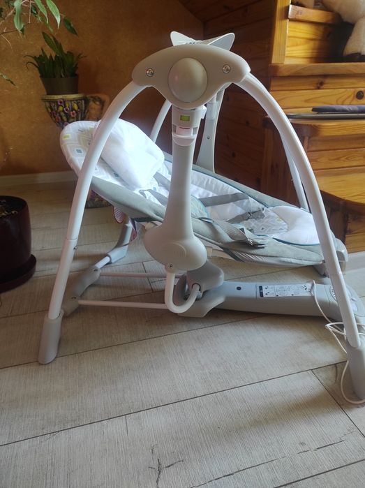 Дитяча нова  гойдалка