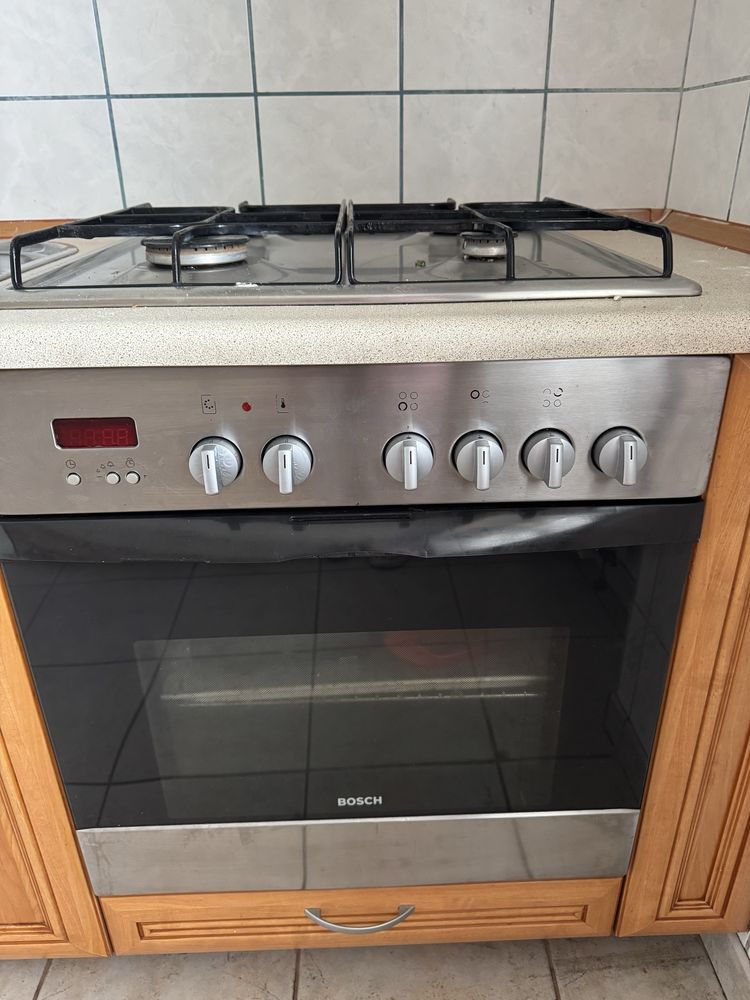 Piekarnik BOSCH plus okap