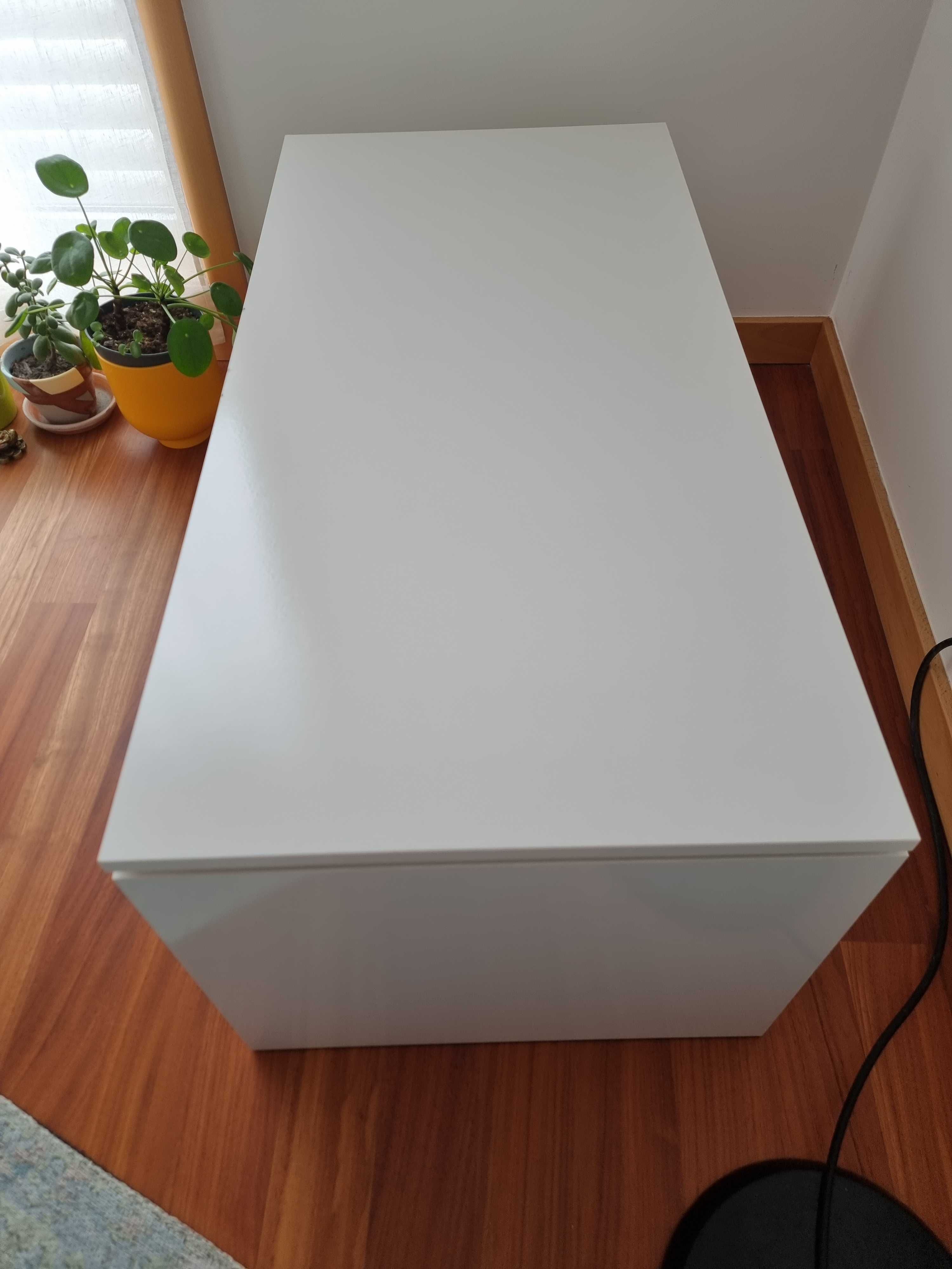 Mesa de centro - branco